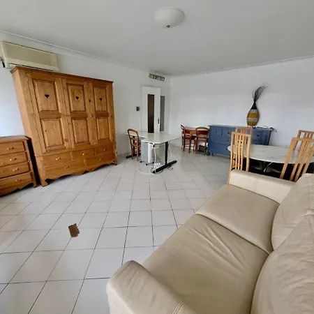 Lägenhet 80 M2 - 8th Floor With Free Parking - 5 Guests *